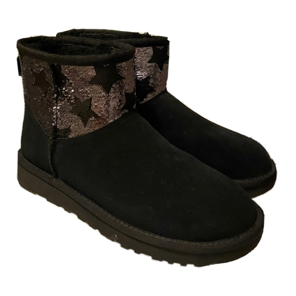 Womens Ugg Classic Black Silver Sequin Stars Short Ankle Boot, Size 9